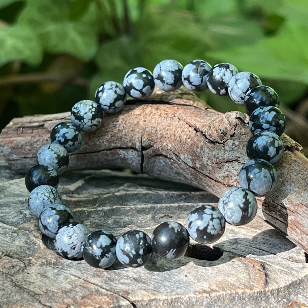 8mm stretchable‎ snow flake obsidian bracelet